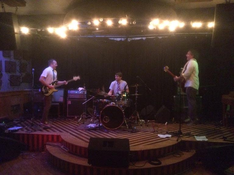 Recalculating Live at The Footlight, Ridgewood, Queens, April 14, 2019 (photo courtesy @across106th)